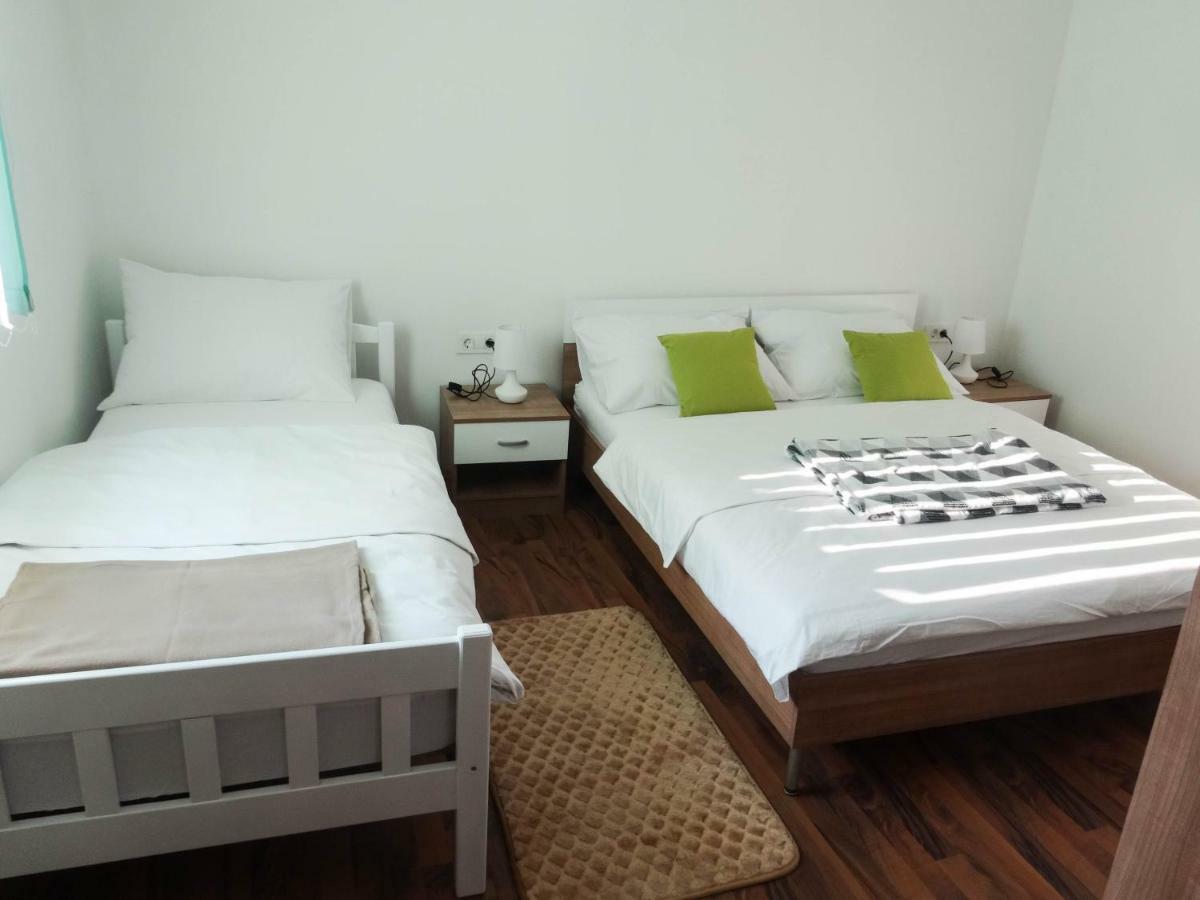 Apartman Sara Vl. Franjo Klasic 크라피나 외부 사진