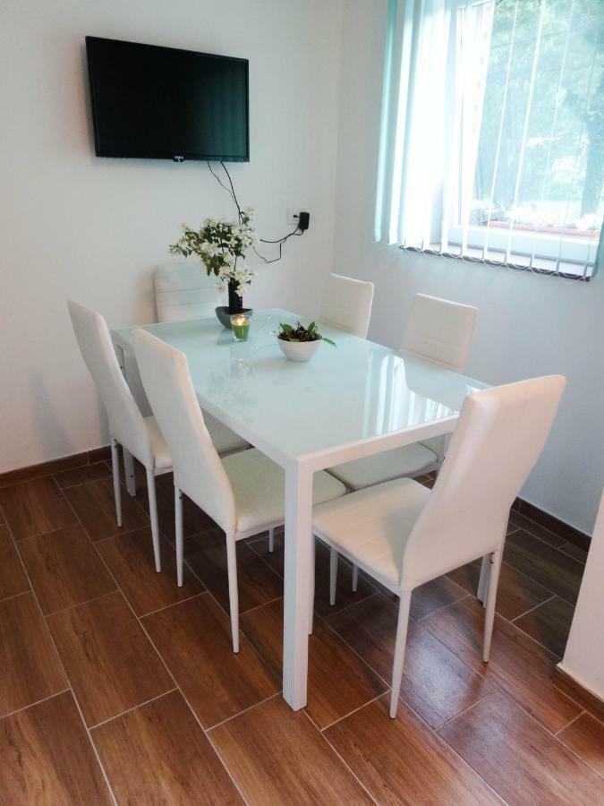 크라피나 Apartman Sara Vl. Franjo Klasic 아파트 외부 사진