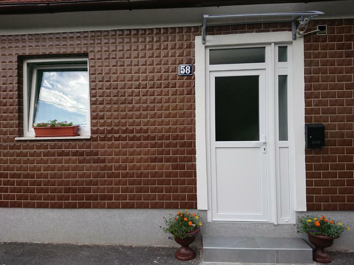 Apartman Sara Vl. Franjo Klasic 크라피나 외부 사진