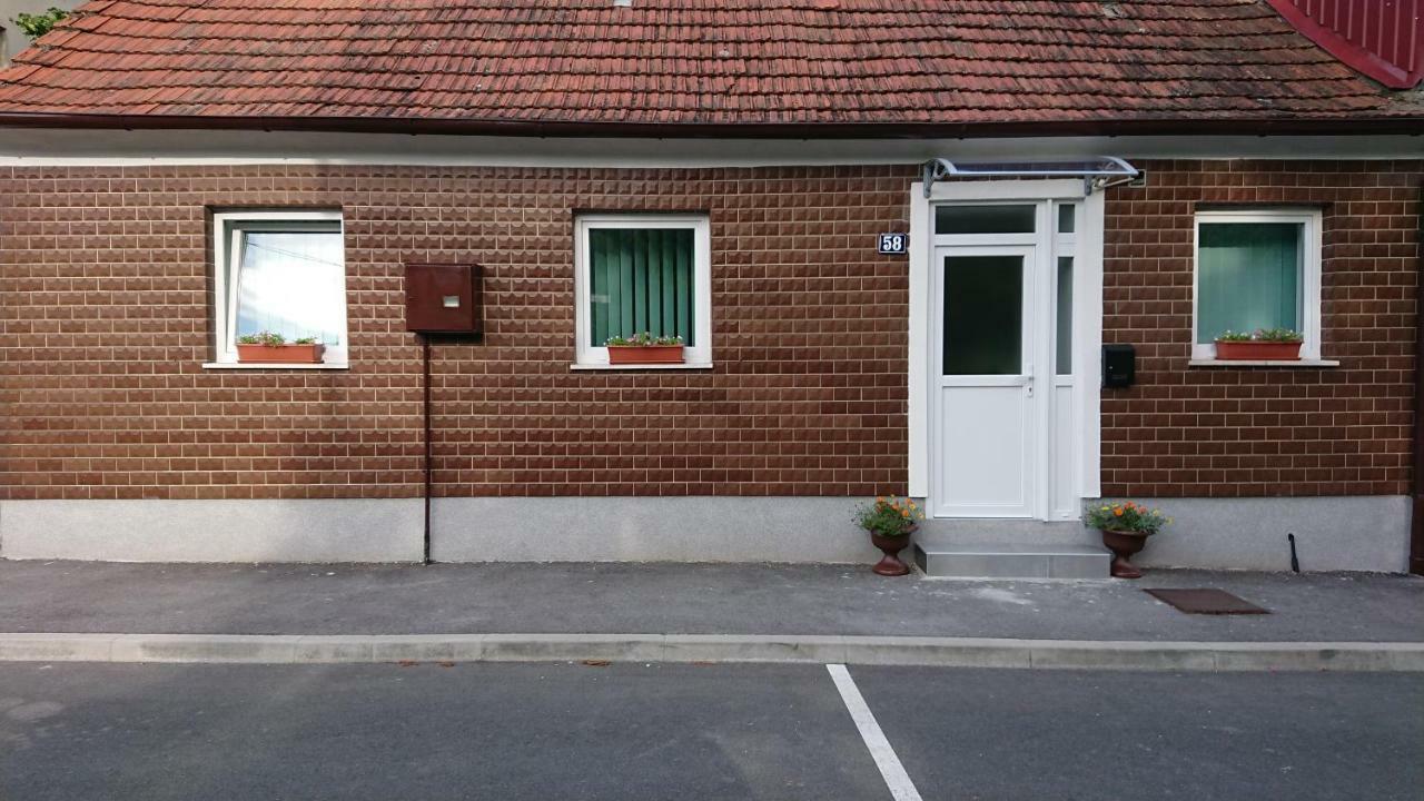 Apartman Sara Vl. Franjo Klasic 크라피나 외부 사진