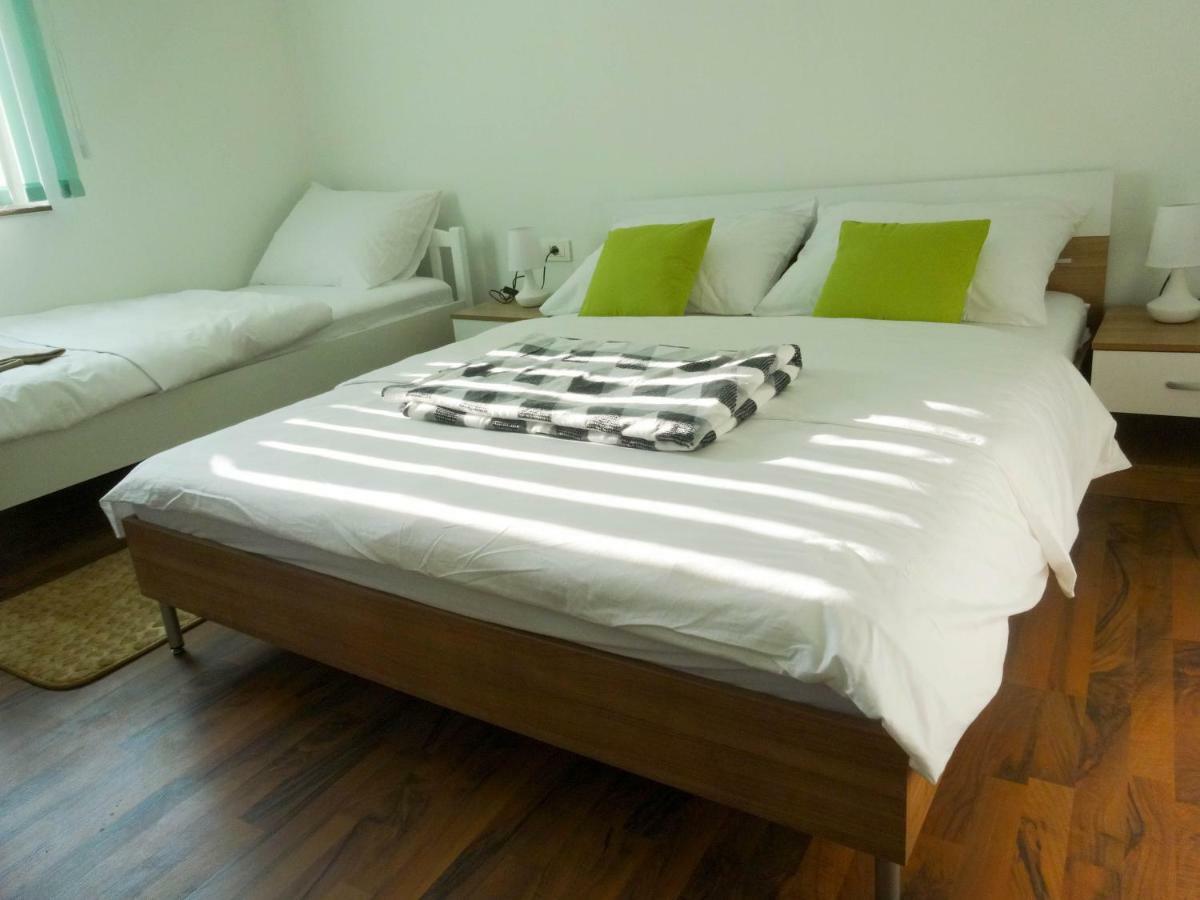 Apartman Sara Vl. Franjo Klasic 크라피나 외부 사진