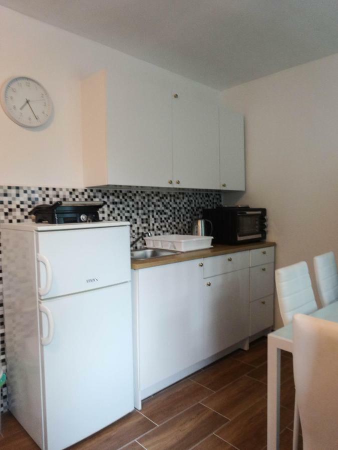 Apartman Sara Vl. Franjo Klasic 크라피나 외부 사진
