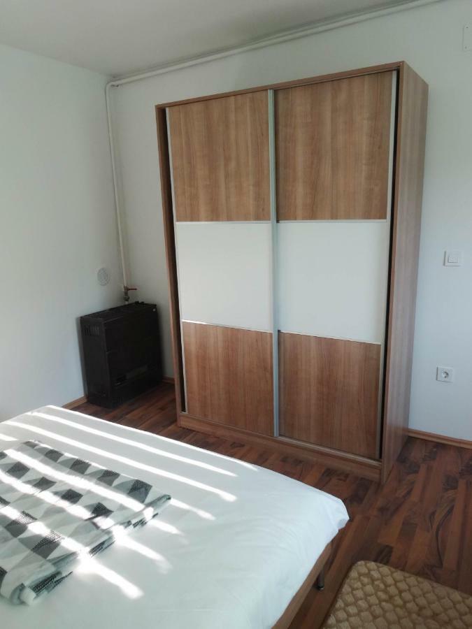 Apartman Sara Vl. Franjo Klasic 크라피나 외부 사진